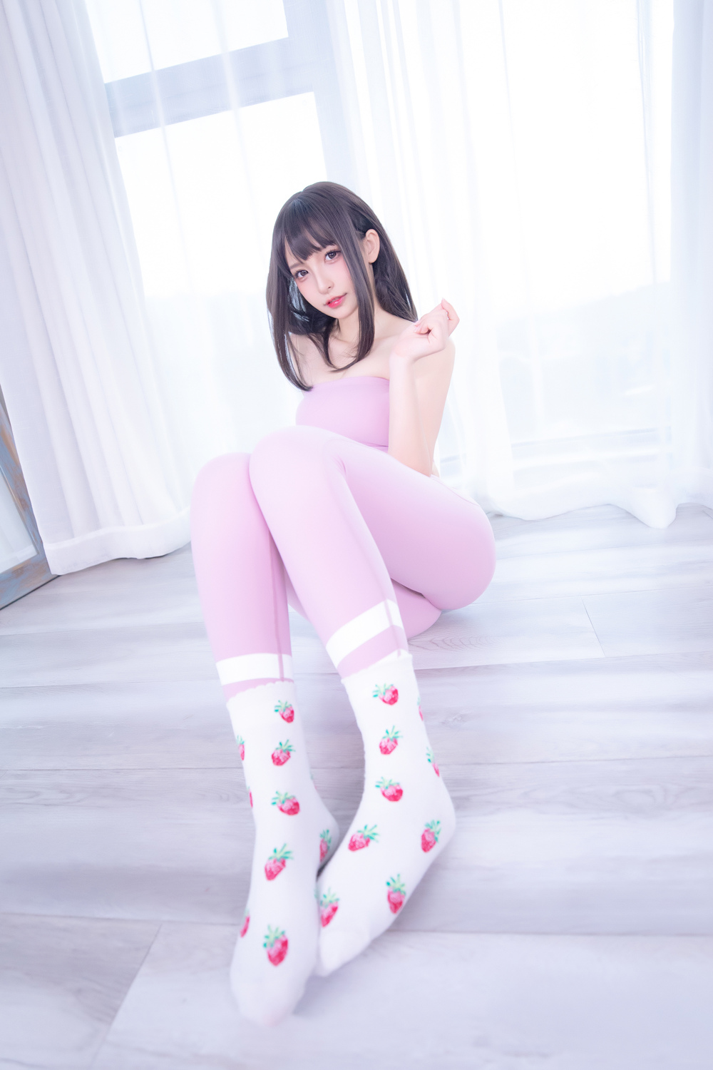 作品:神楽坂真冬 – 草莓蜜桃预览图 1 作品:神楽坂真冬 – 草莓蜜桃预览图 1